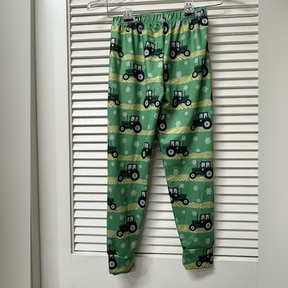 AMERICAN FARM CO ✨Green Tractor Print pajamas YM - Picture 3 of 11